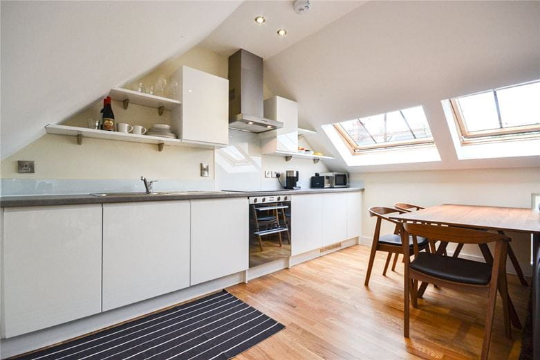 1 bedroom flat, Abbey Road, Cambridge CB5 - Let Agreed