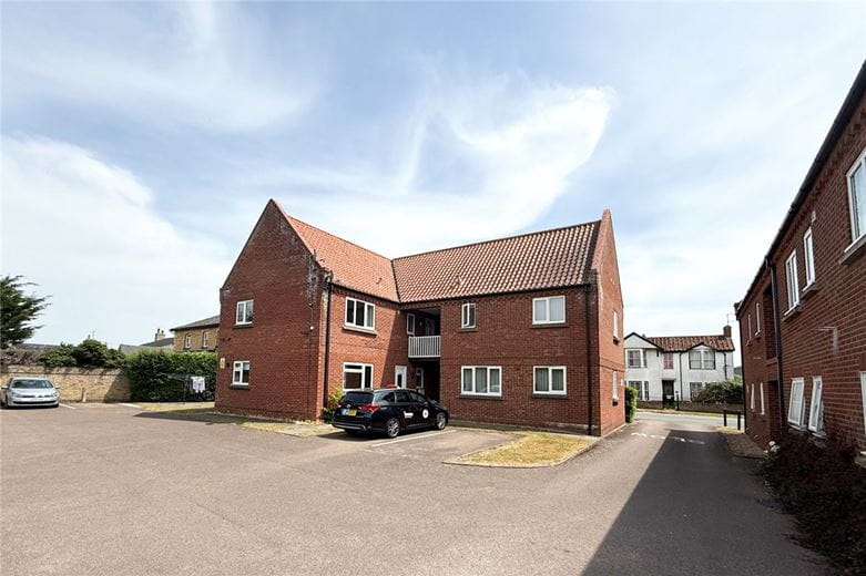 1 bedroom flat, Sames Court, Cottenham CB24