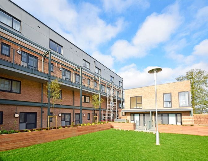 2 bedroom flat, Flamsteed Close, Cambridge CB1 - Let Agreed
