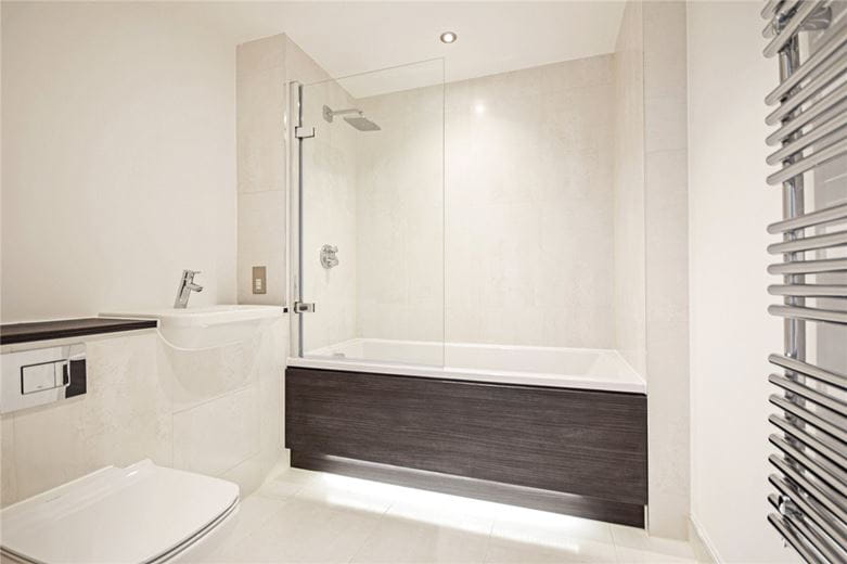 1 bedroom flat, Scholars Court, Harrison Drive CB2