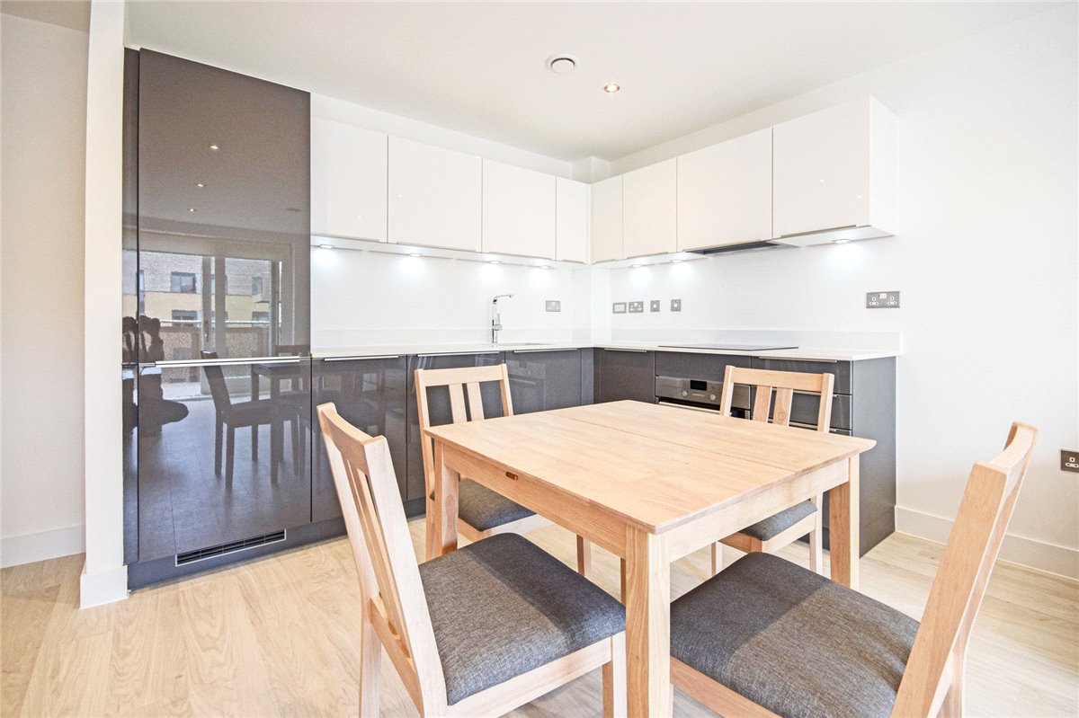 1 bedroom flat, Scholars Court, Harrison Drive CB2