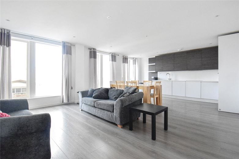3 bedroom flat, Marque House, 143 Hills Road CB2