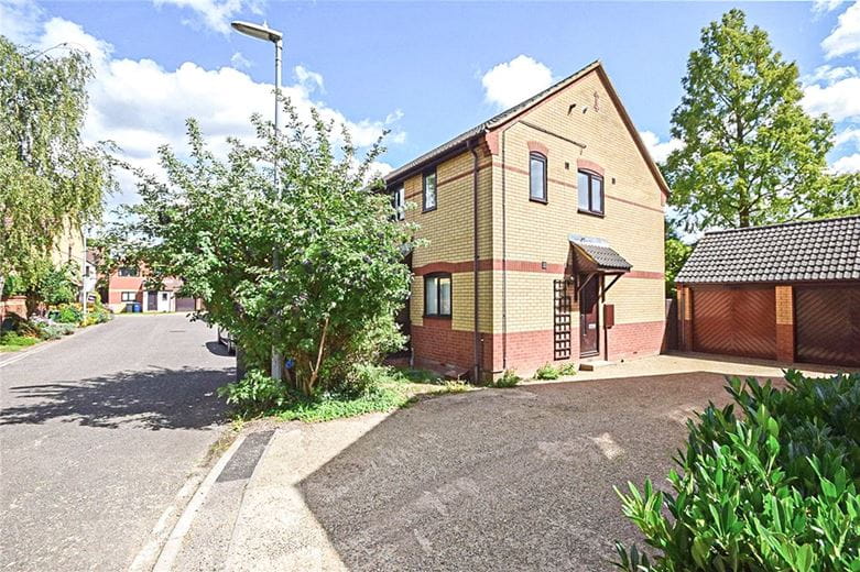 3 bedroom house, Mander Way, Cambridge CB1 - Available