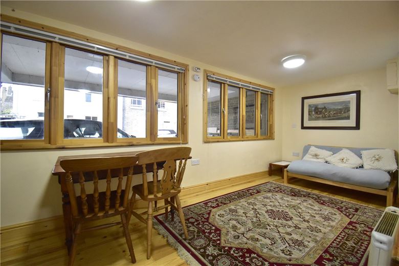 1 bedroom flat, Derby Street, Cambridge CB3 - Available