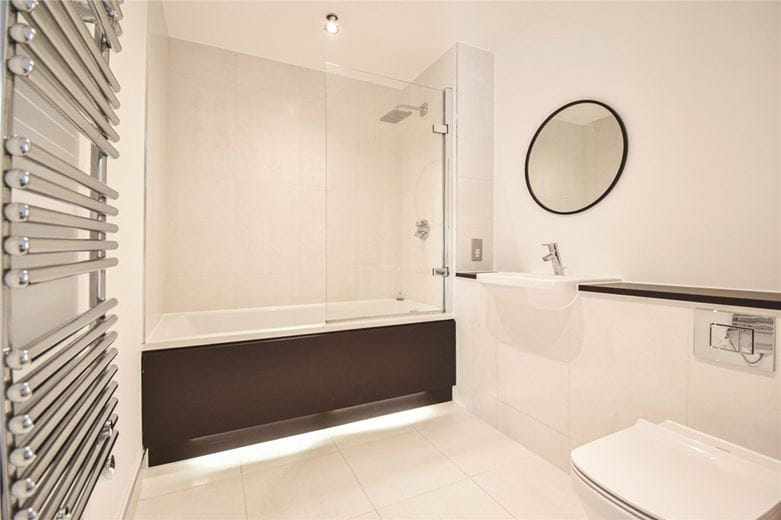 3 bedroom flat, Scholars Court, Harrison Drive CB2 - Let Agreed