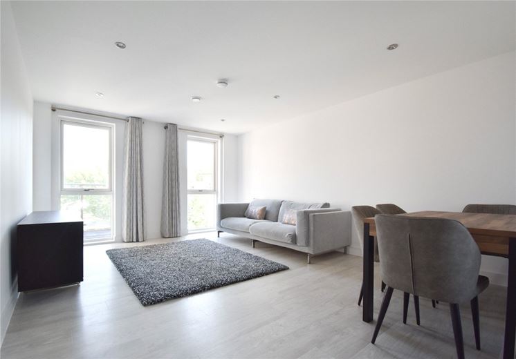 3 bedroom flat, Scholars Court, Harrison Drive CB2 - Let Agreed