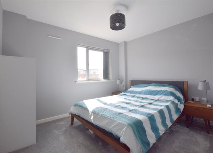 2 bedroom flat, Glenalmond Avenue, Cyan Building CB2