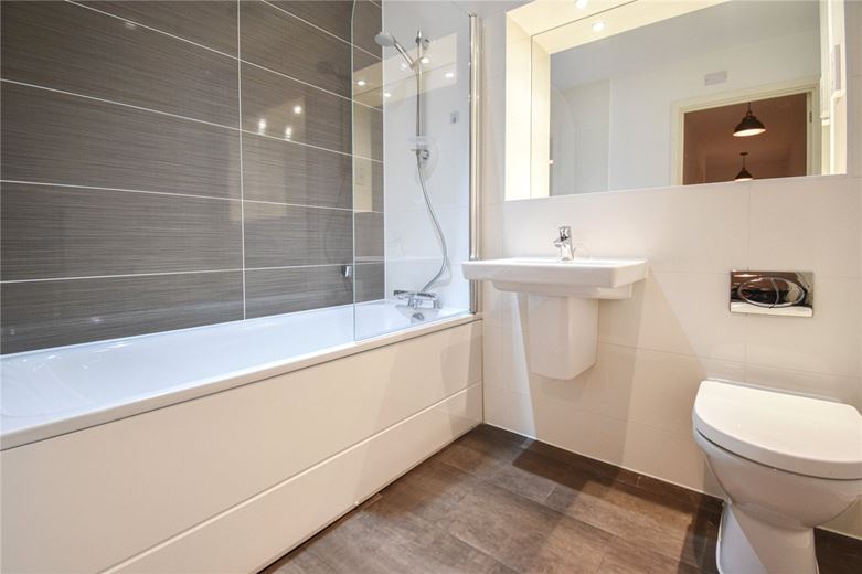 2 bedroom flat, Glenalmond Avenue, Cyan Building CB2