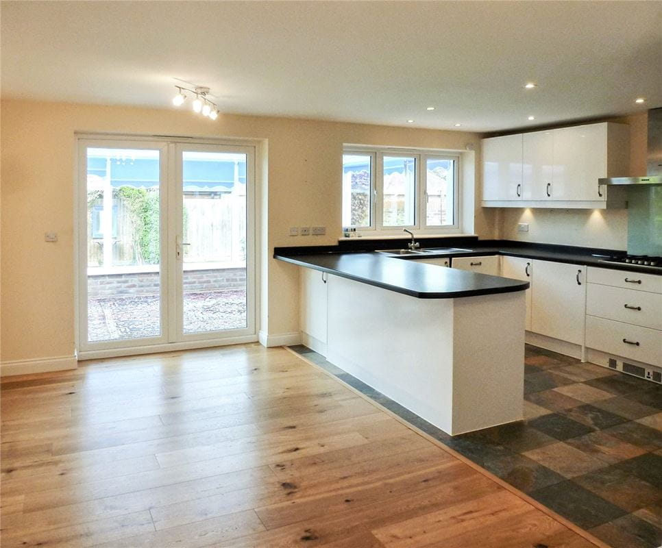 4 bedroom bungalow, Cole End Lane, Sewards End CB10 - Let Agreed