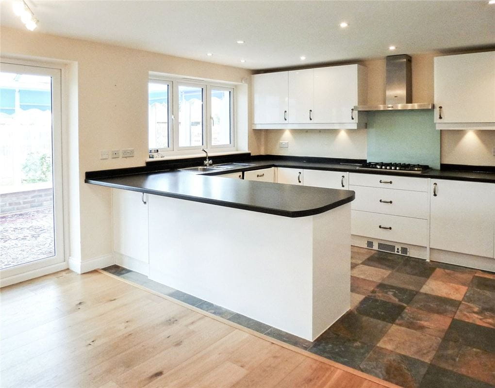 4 bedroom bungalow, Cole End Lane, Sewards End CB10 - Let Agreed