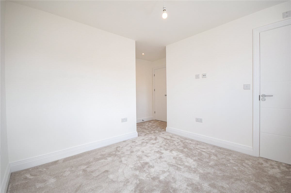 2 bedroom house, Woodfield Road, Highfields Caldecote CB23