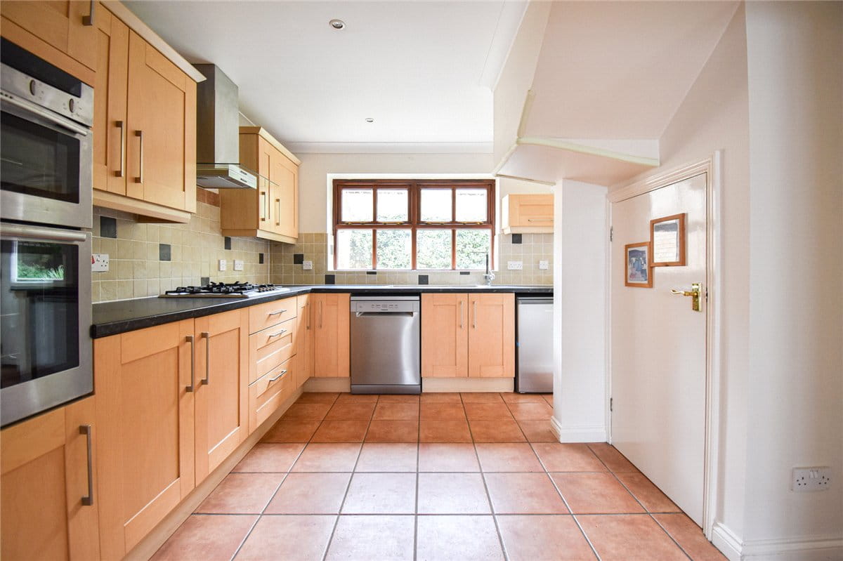 4 bedroom house, Brook Close, Histon CB24 - Available