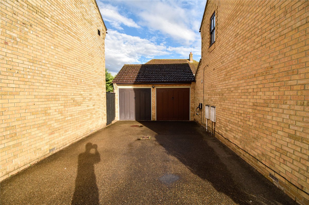 4 bedroom house, Brook Close, Histon CB24 - Available