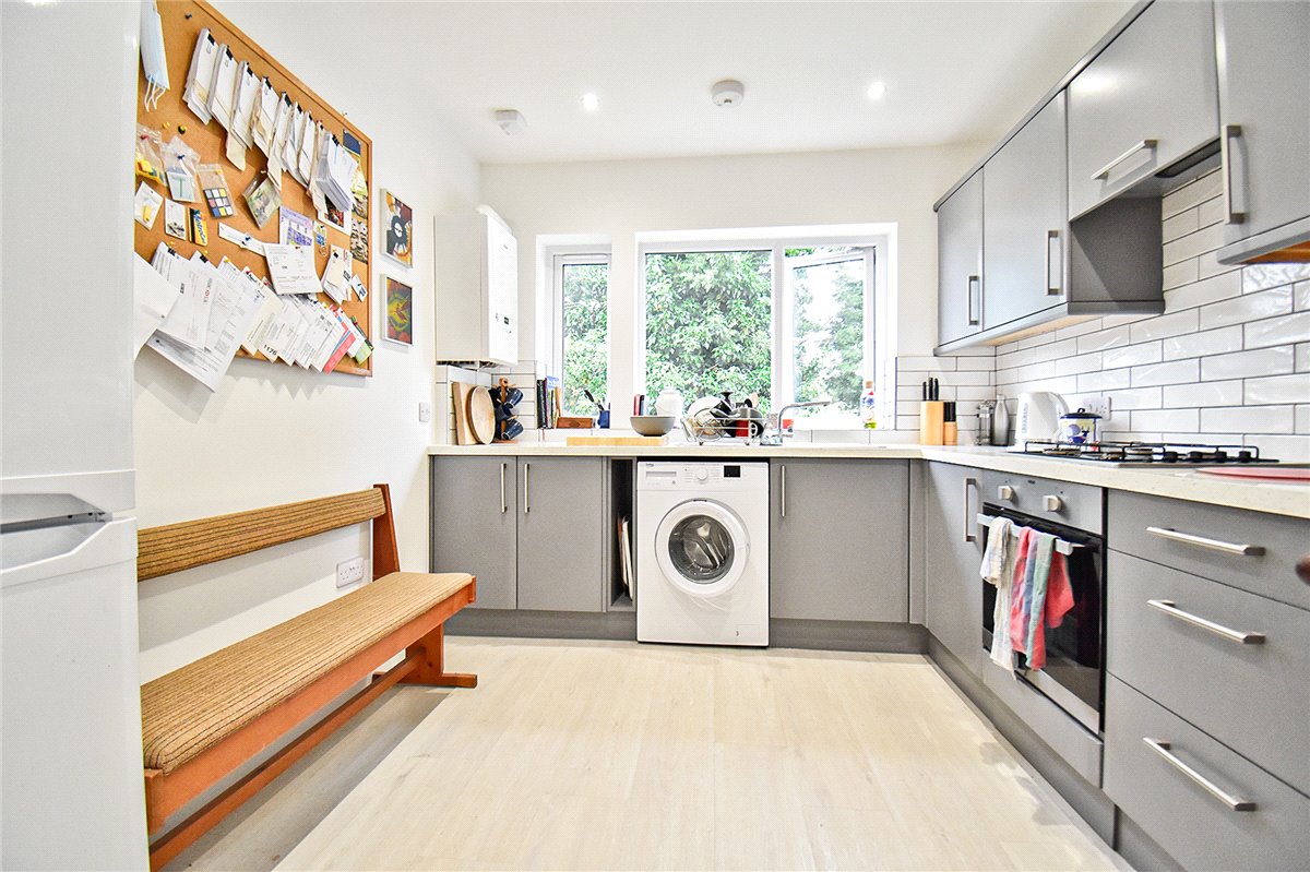 2 bedroom flat, The Pantiles, West Fen Road CB6