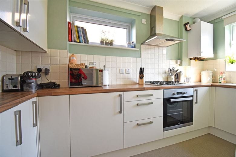 2 bedroom house, Moyne Close, Cambridge CB4