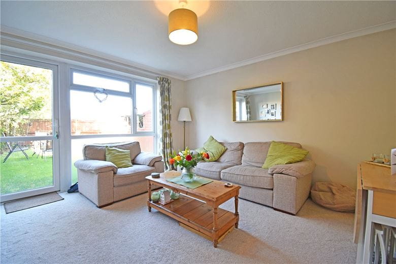2 bedroom house, Moyne Close, Cambridge CB4