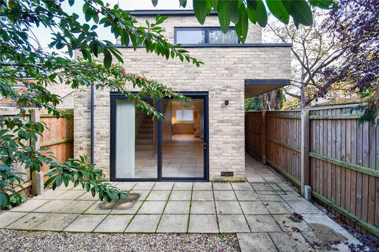 2 bedroom house, Westfield Lane, Cambridge CB4