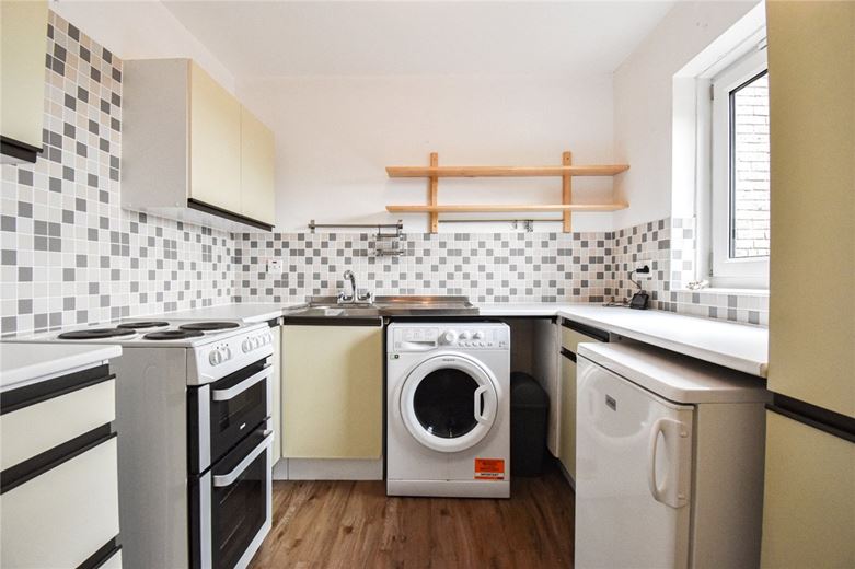 1 bedroom flat, Beaulands Close, Cambridge CB4 - Let Agreed