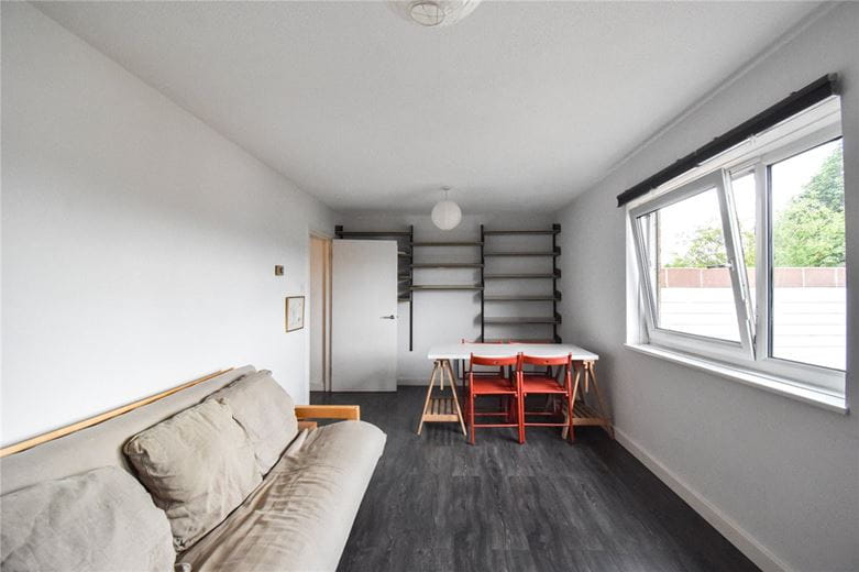 1 bedroom flat, Beaulands Close, Cambridge CB4 - Let Agreed