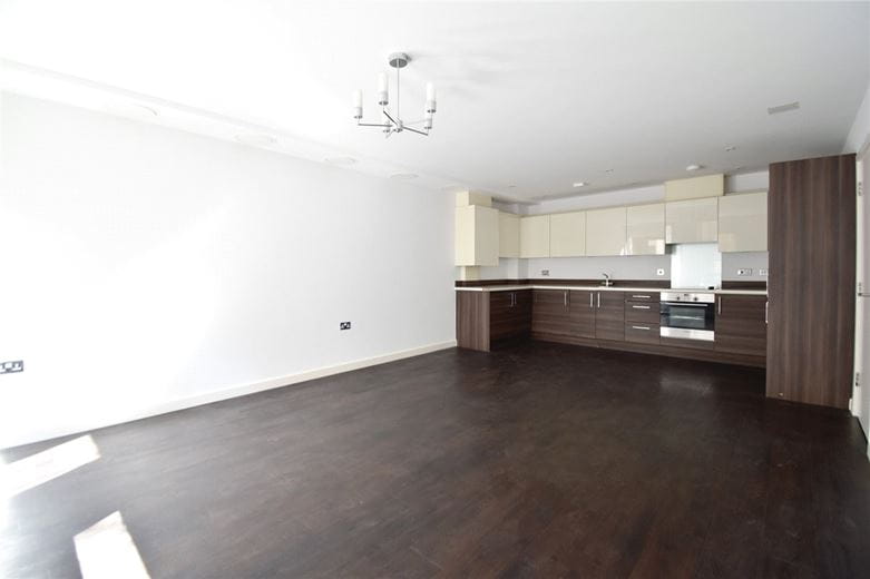 2 bedroom flat, Glenalmond Avenue, Cambridge CB2 - Available