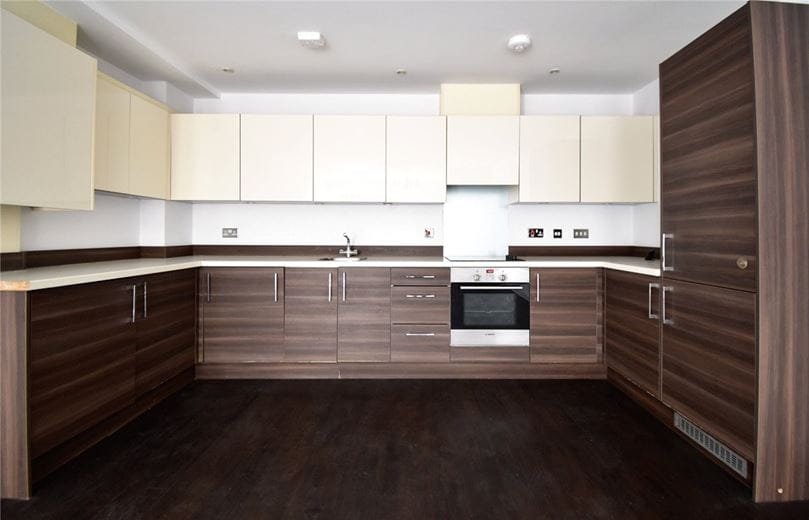 2 bedroom flat, Glenalmond Avenue, Cambridge CB2 - Available