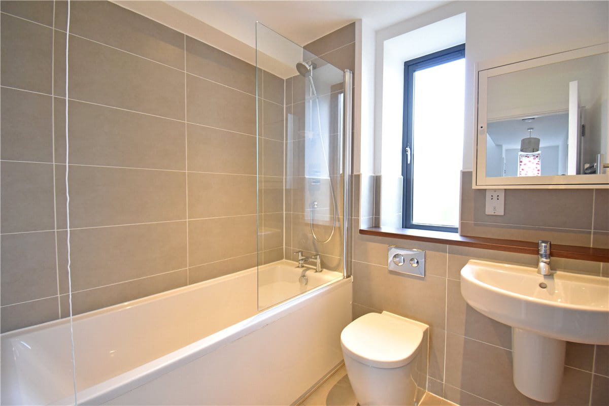 3 bedroom house, Swallow Gardens, Chesterton CB4