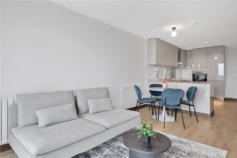 1 bedroom flat, 4 Station Square, Cambridge CB1