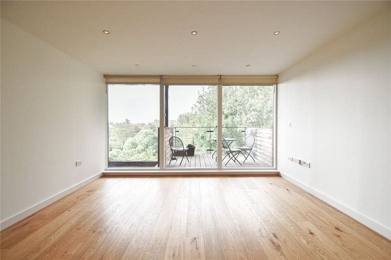 2 bedroom flat, The Copper Building, Kingfisher Way CB2
