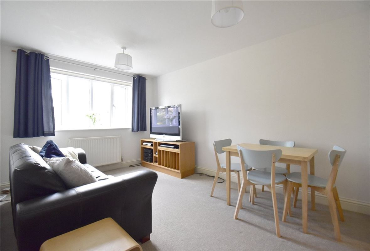 2 bedroom flat, Brookwood House, 226A Histon Road CB4 - Let Agreed