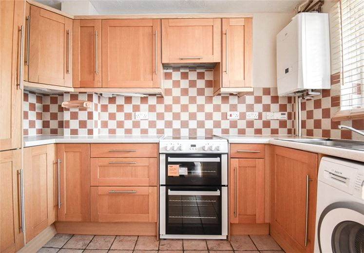 2 bedroom house, Lucerne Close, Cambridge CB1