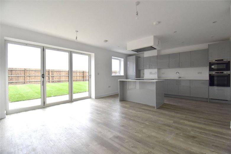 5 bedroom house, Gregory Park South, Cambridge CB5 - Let Agreed
