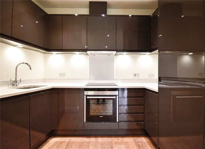 2 bedroom flat, Hobbs House, 18-19 Regent Terrace CB2
