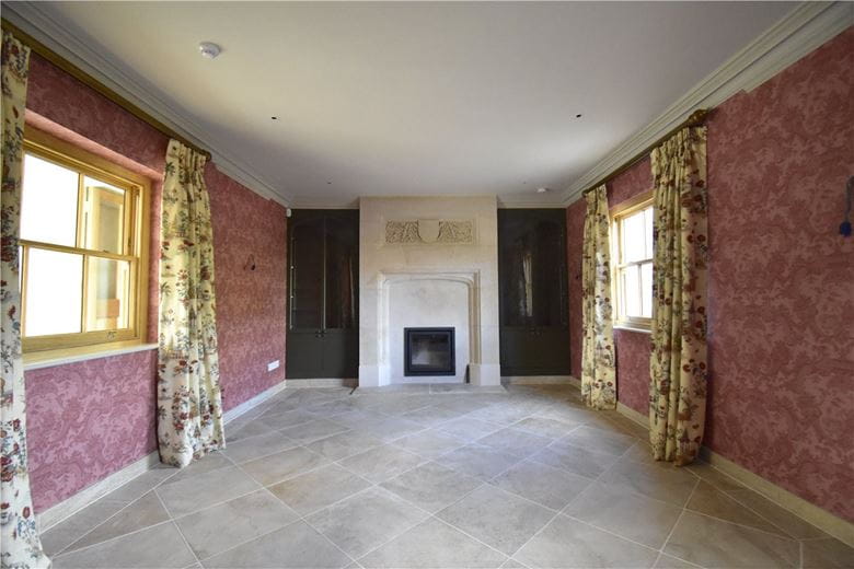 6 bedroom house, Newmarket Road, Kirtling CB8