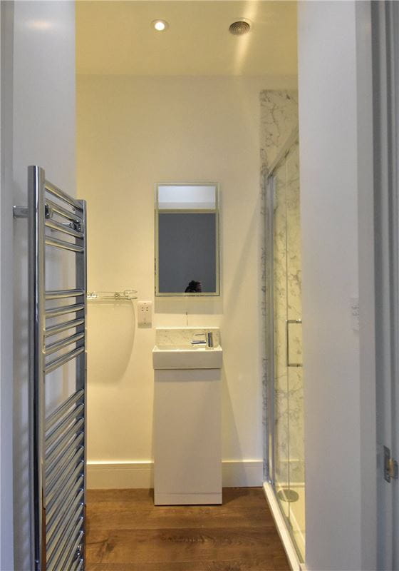 6 bedroom house, Newmarket Road, Kirtling CB8