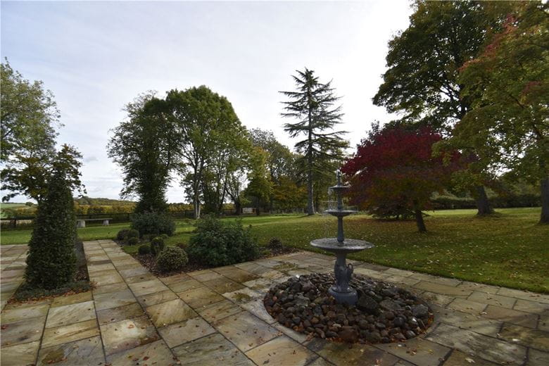 6 bedroom house, Newmarket Road, Kirtling CB8