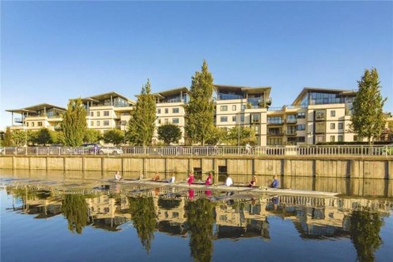 1 bedroom flat, Riverside Place, Cambridge CB5