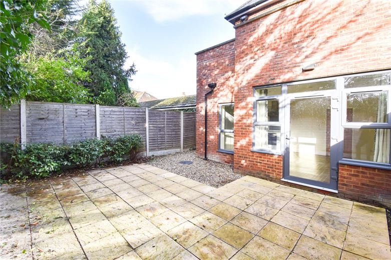 1 bedroom flat, Perne Close, Cambridge CB1 - Available