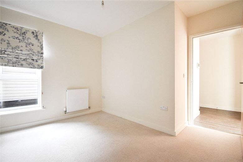 1 bedroom flat, Perne Close, Cambridge CB1 - Available