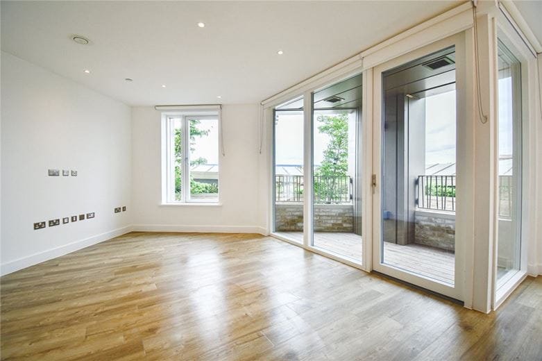 2 bedroom flat, The Oak Building, Rudduck Way CB3