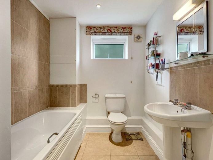 2 bedroom flat, Brookwood House, 226a Histon Road CB4 - Let Agreed