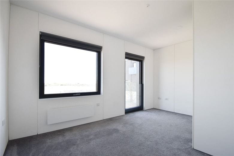 5 bedroom house, Lockhart Way, Northstowe CB24 - Available