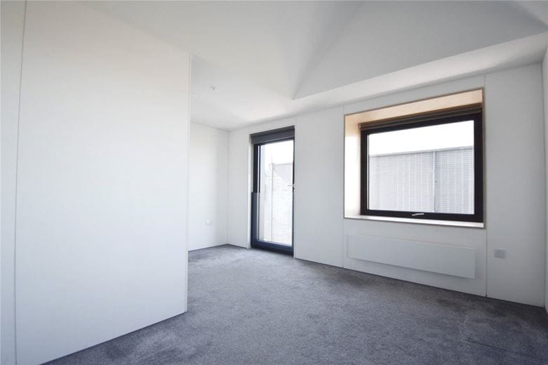 5 bedroom house, Lockhart Way, Northstowe CB24 - Available