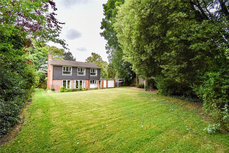 4 bedroom house, Spinney Drive, Great Shelford CB22 - Let Agreed