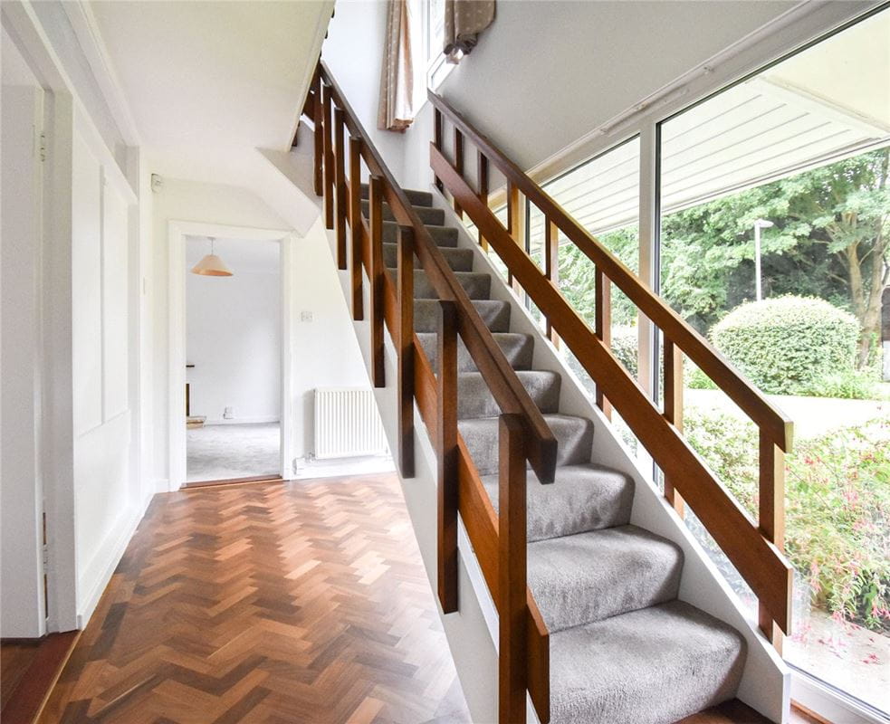 4 bedroom house, Spinney Drive, Great Shelford CB22 - Let Agreed