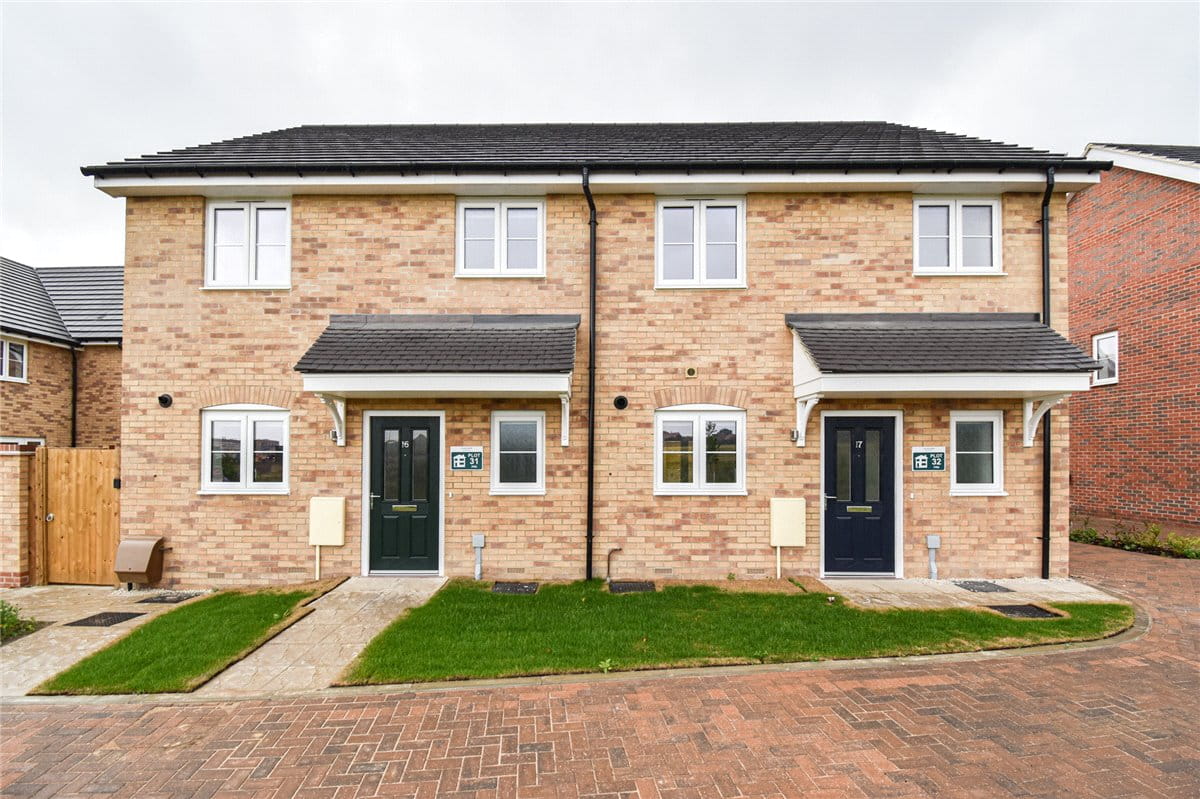 3 bedroom house, Ely Drive, Bishop Stortford CM23 - Let Agreed