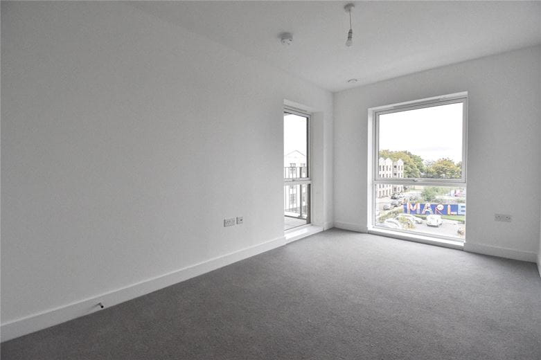 2 bedroom flat, Marleigh Avenue, Cambridge CB5 - Available