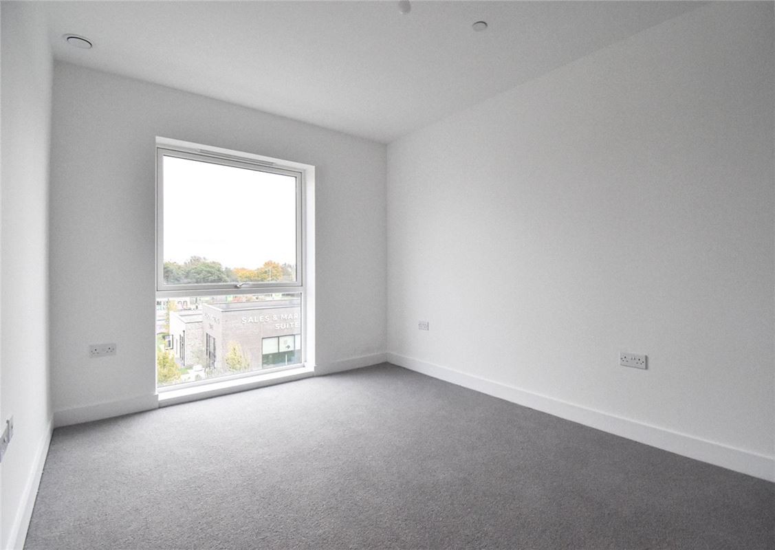 2 bedroom flat, Marleigh Avenue, Cambridge CB5 - Available
