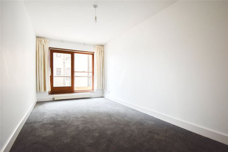 2 bedroom flat, Beaufort Place, Thompsons Lane CB5