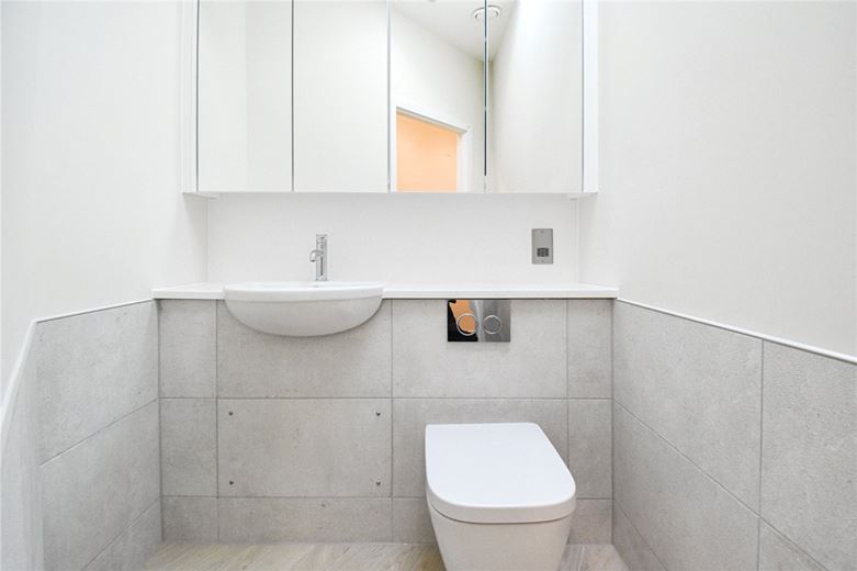 2 bedroom flat, Hamied Mansions, 14-17 Regent Terrace CB2