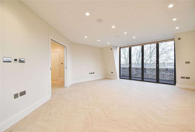 2 bedroom flat, Hamied Mansions, 14-17 Regent Terrace CB2